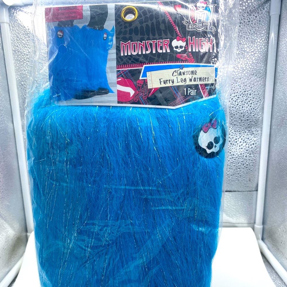 NWT Monster High Clawsome Furry Leg Warmers Blue Fuzzy Halloween New